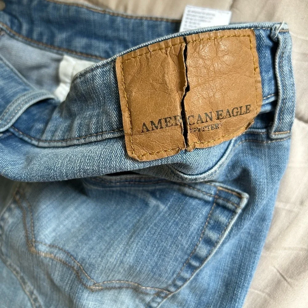 American Eagle Outfitters stylish light
